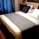 Rocca Di Bed & Breakfast 4*