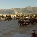 Rocca Di Bed & Breakfast