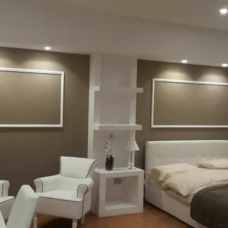 לינה וארוחת בוקר Rocca Di מונריאלה