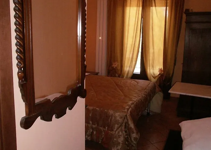 Rocca Di 4*