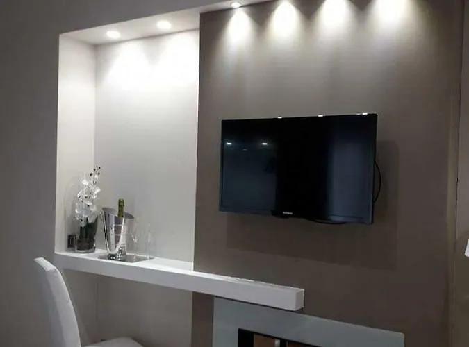 Oda ve Kahvaltı Rocca Di 4*