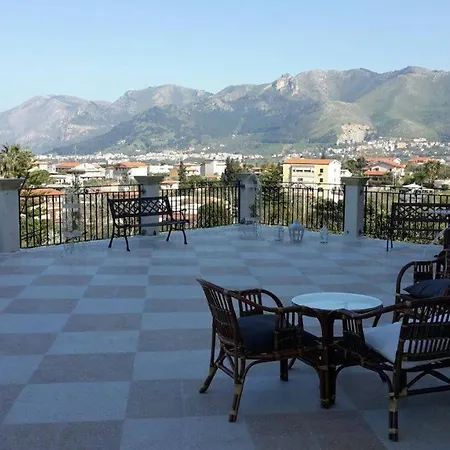 Rocca Di Bed & Breakfast