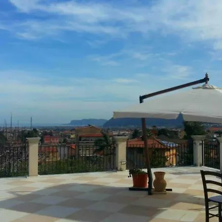 罗卡迪蒙雷亚莱酒店 住宿加早餐酒店