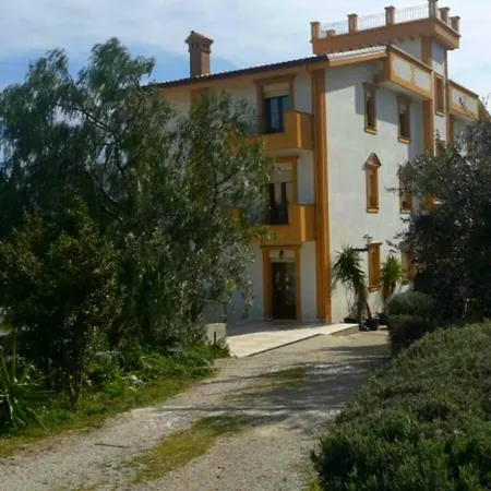 住宿加早餐酒店 罗卡迪蒙雷亚莱酒店 4*