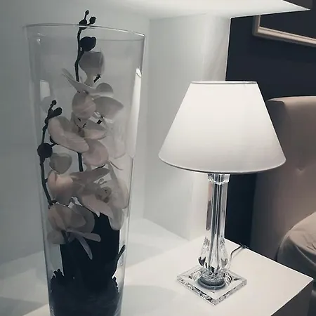 罗卡迪蒙雷亚莱酒店 4*