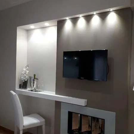 住宿加早餐酒店 罗卡迪蒙雷亚莱酒店 4*